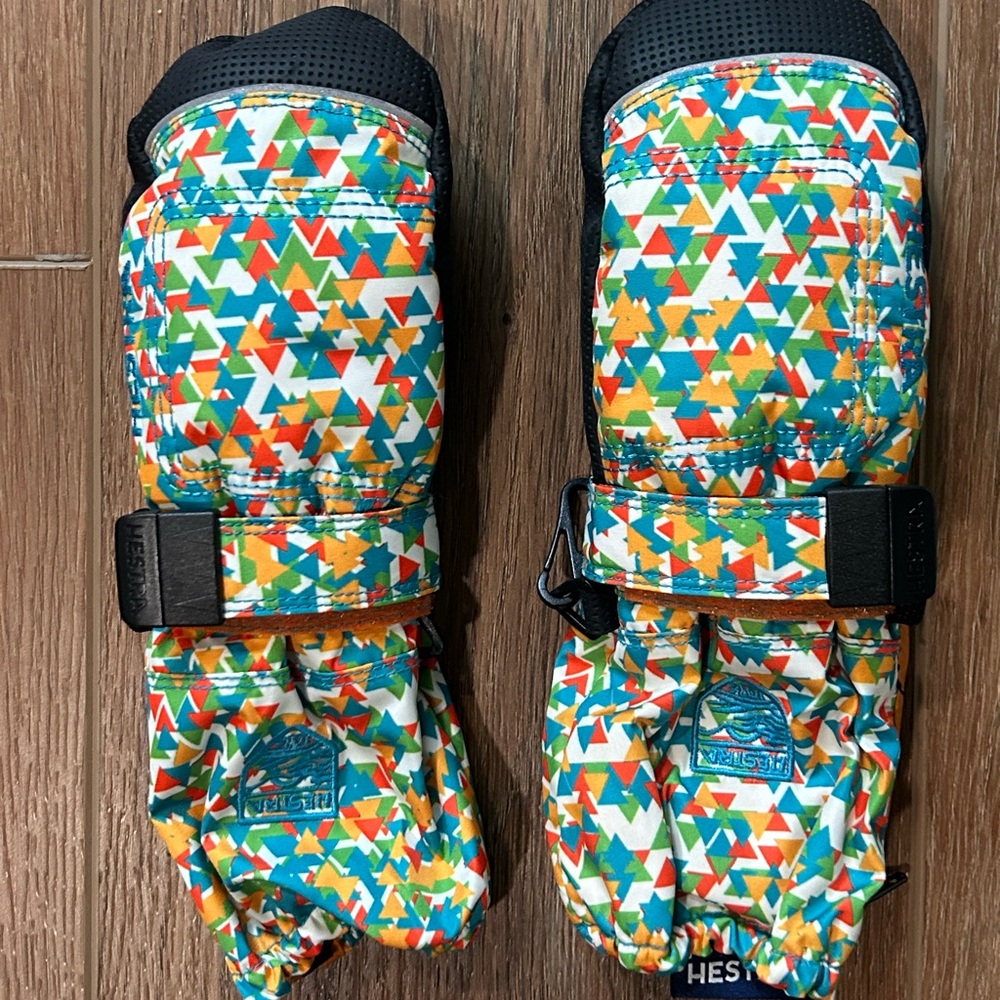 Hestra never worn Colorful Geometric Kids Mittens size 2